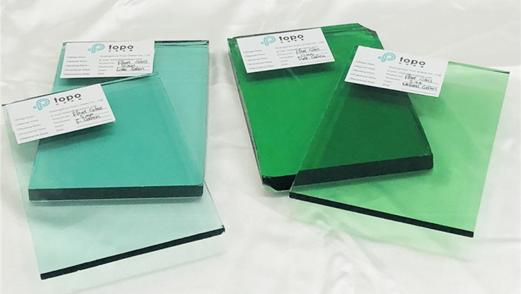 Green Glass الزجاج الأخضر