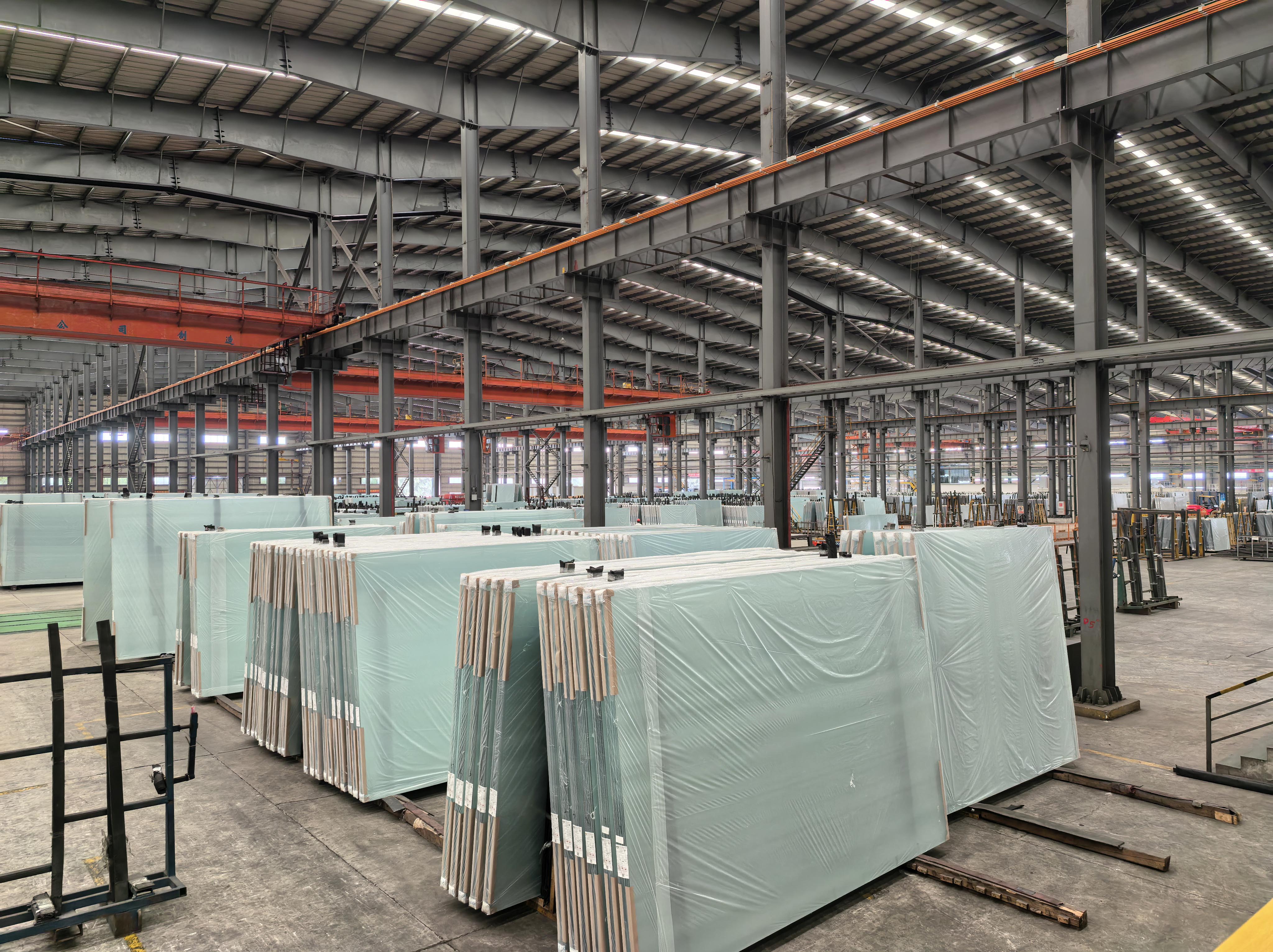 Glass Factory Topo مصنع الزجاج توبو