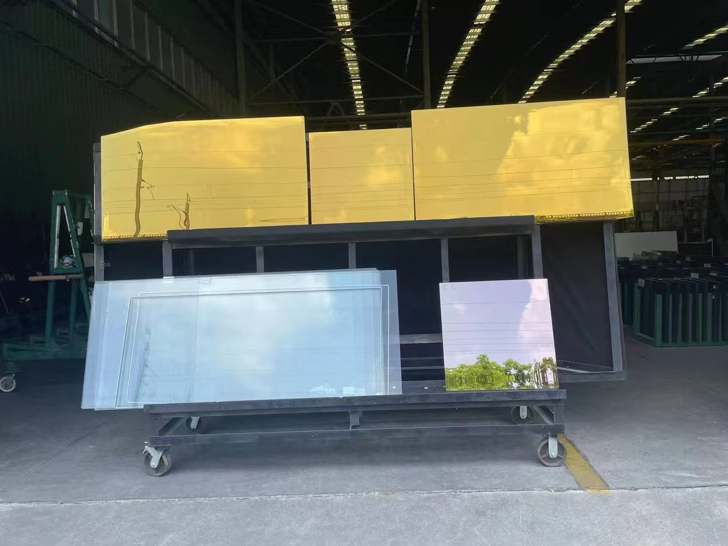 Insulating Glass الزجاج العازل (3)