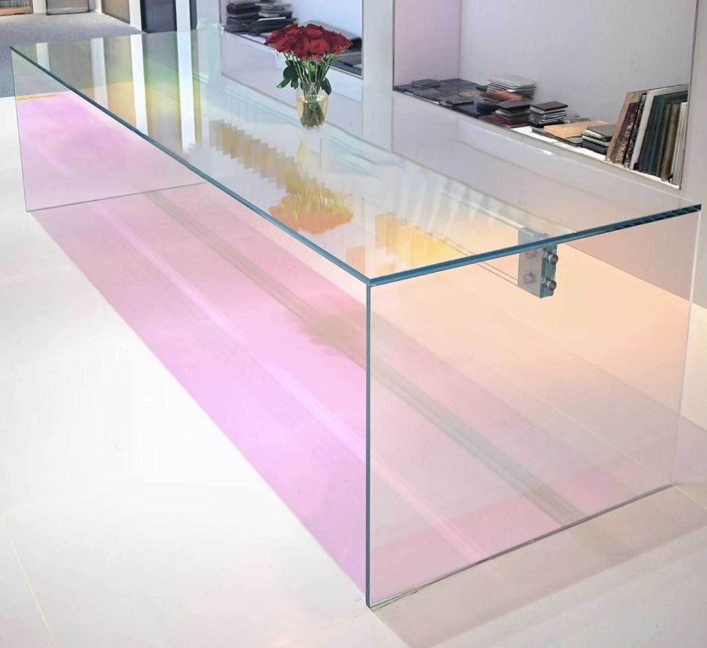 glass table طاولة زجاجية (5)