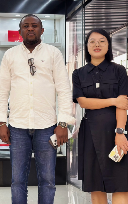 Congolese customers visited TopoGlass العملاء الكونغوليون زاروا TopoGlass (6)