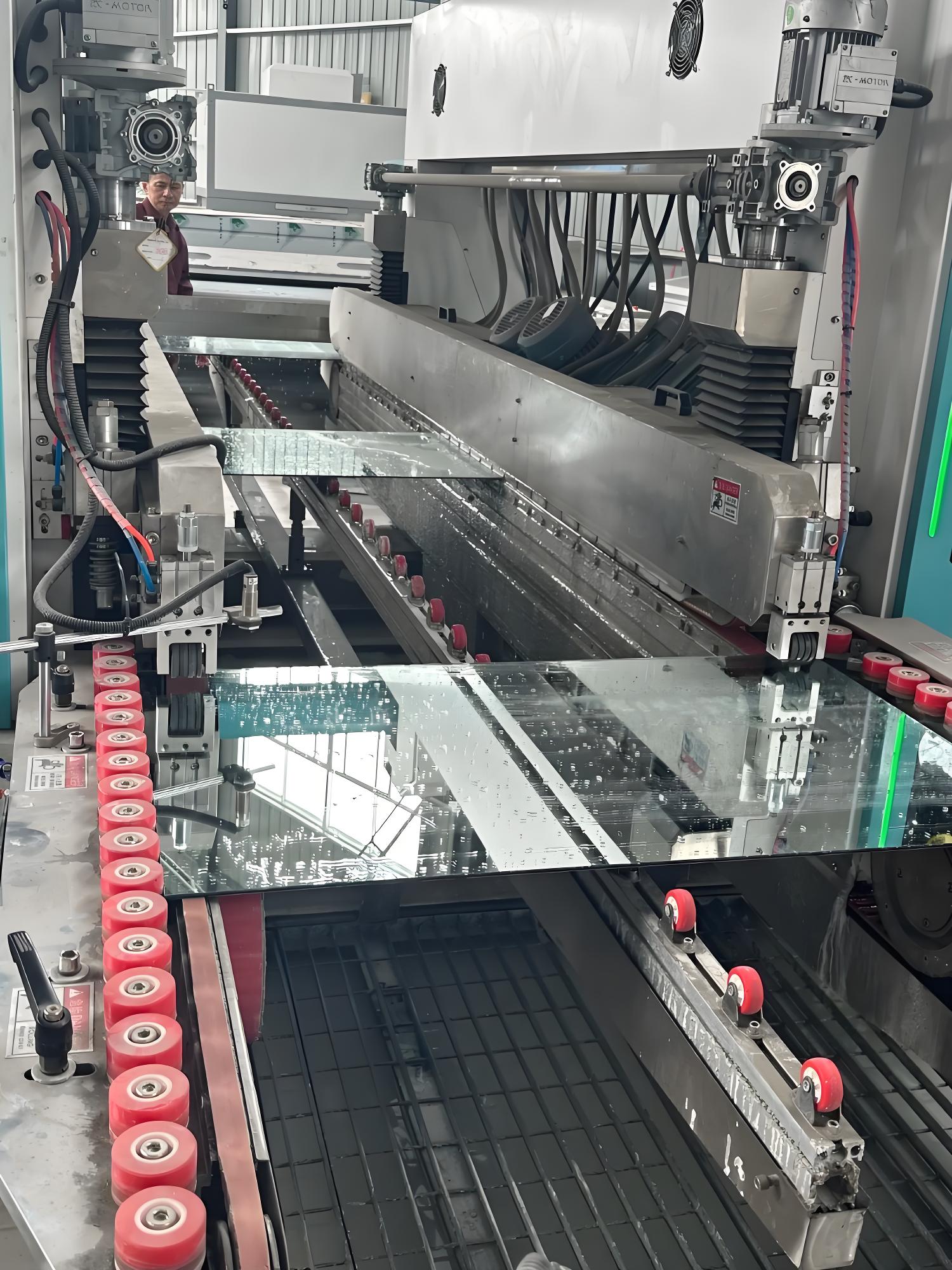 Tempered Mirror Glass زجاج المرآة المقسى (5)