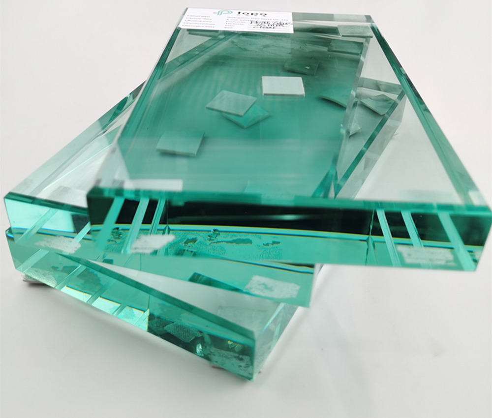 Clear Glass زجاج شفاف