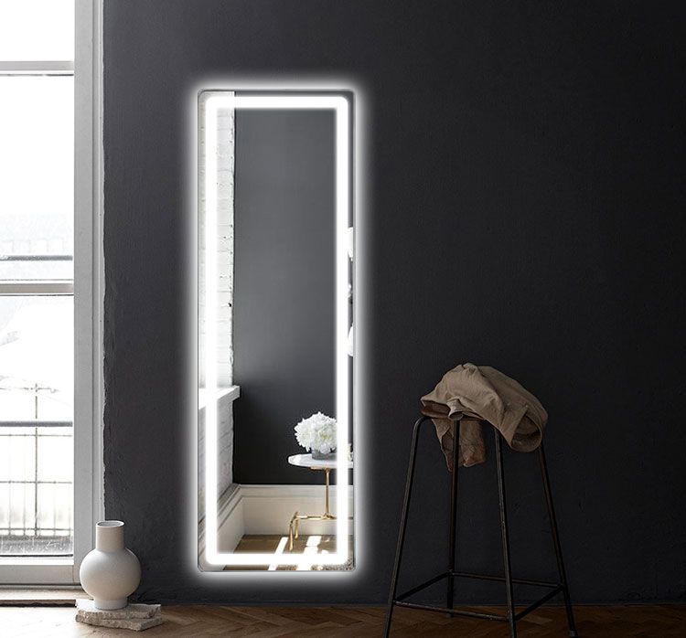 مرآة حمام مزخرفة مع مصباح LED